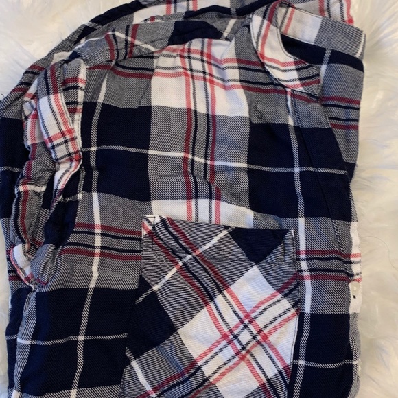 GAP | Drapey Plaid Popover Blouse - Picture 5 of 7